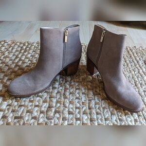 Lands End Size 10 Tan Booties With 3" Heel Only Worn A Few Times